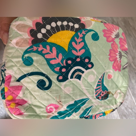 Vera Bradley Bundle (C182) - Picture 9 of 16